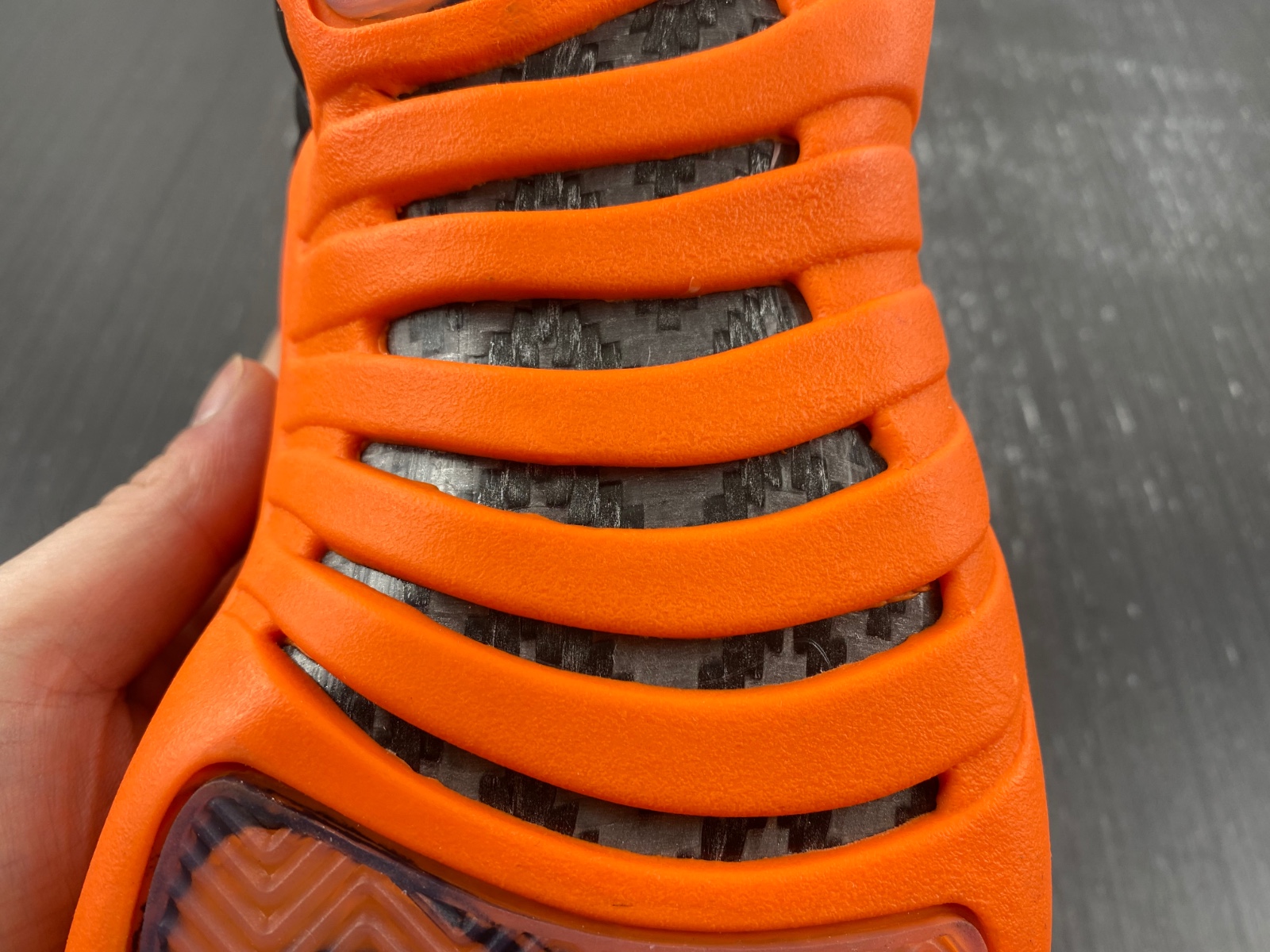 Air Jordan 12 “Brilliant Orange”  FD9101-081