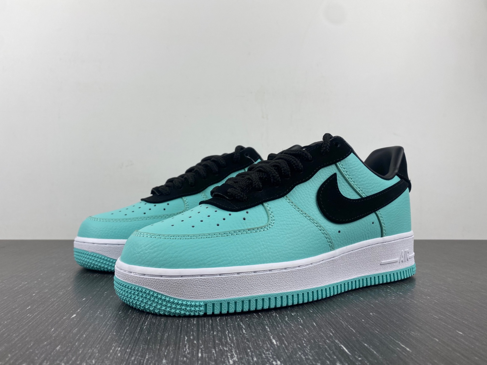 Tiffany & Co. x Nike Air Force 1 Low Blue DZ1382-002