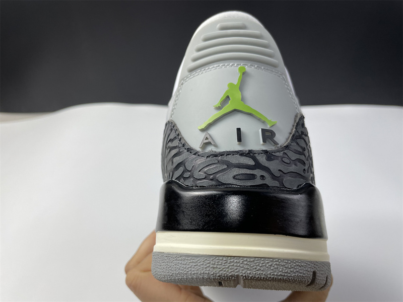 Air Jordan 3 Chlorophyll Tinker 136064-006