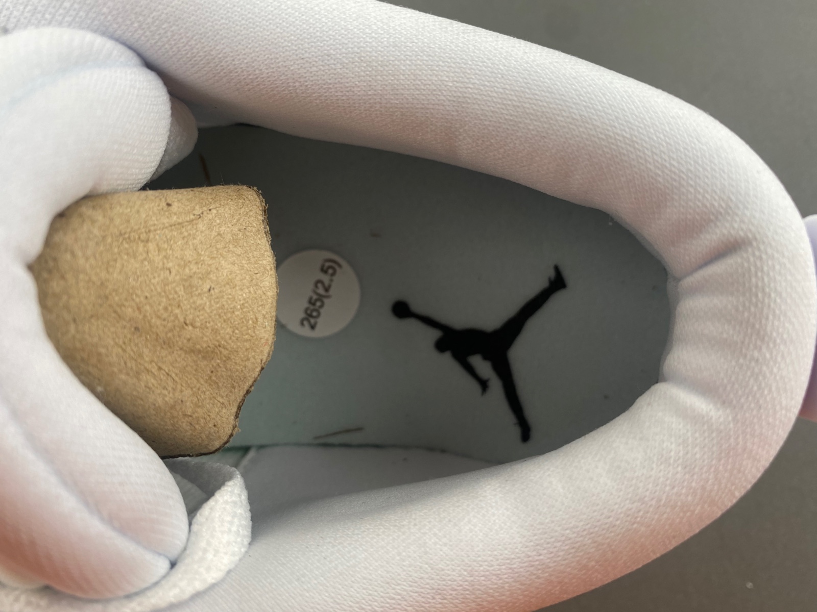 Air Jordan 4 RM  HQ3441-111