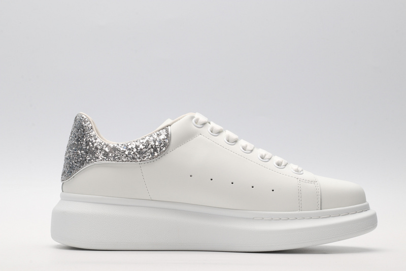 MCQUEEN OVERSIZED SNEAKER