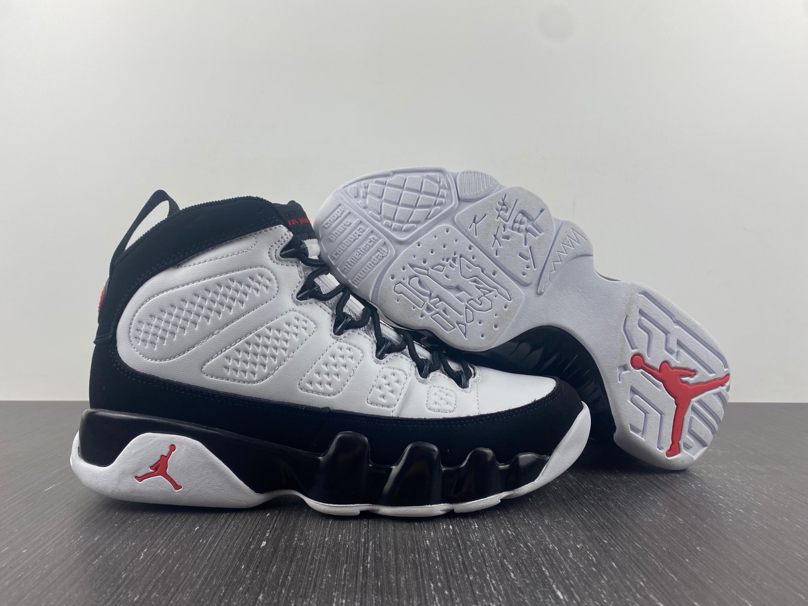 Air Jordan 9 Retro OG 