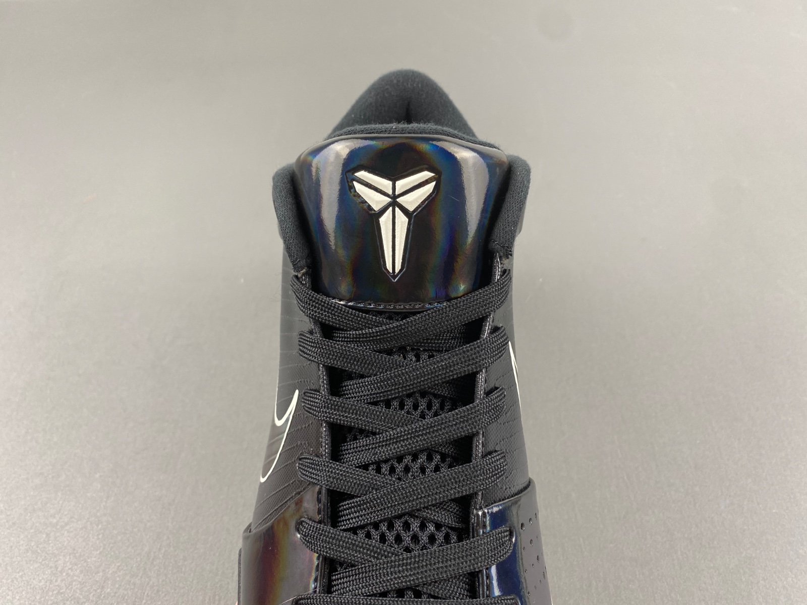 UNDEFEATED x Nike Kobe 4 Protro   CQ3869-001