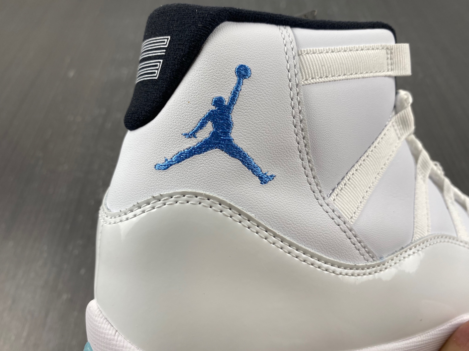 Air Jordan 11 Retro Legend Blue 378037-117