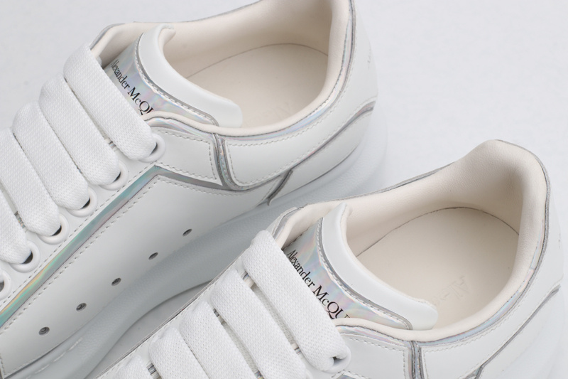 MCQUEEN OVERSIZED SNEAKER