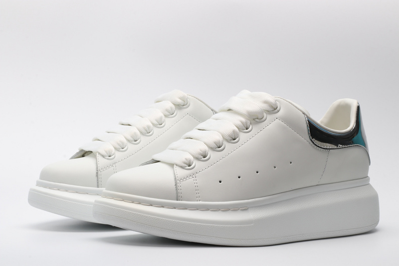 MCQUEEN OVERSIZED SNEAKER