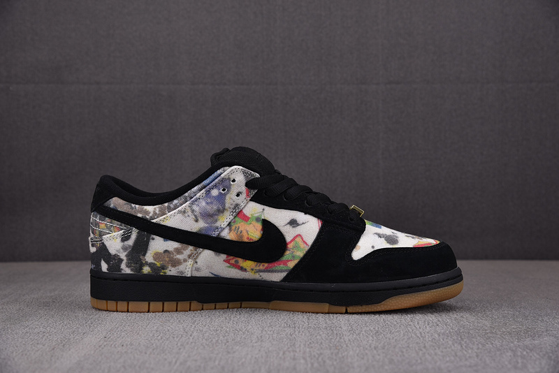 Supreme x RAMM:ELL:ZEE x Nike SB Dunk Low FD8778-001