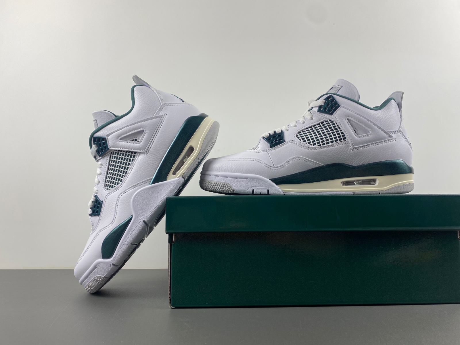 Air Jordan 4 "Oxidized Green" FQ8138-103