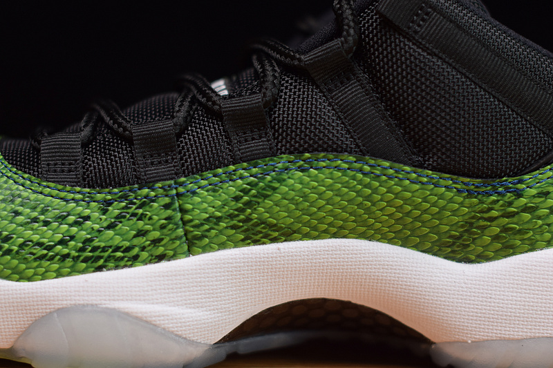 Air Jordan 11 Retro Low 