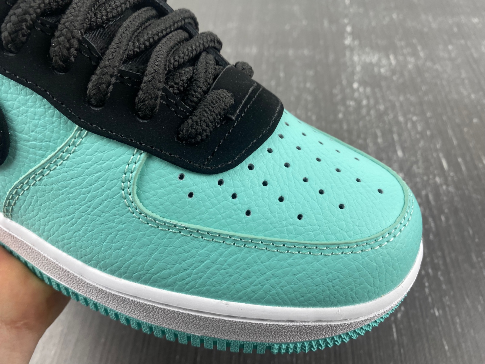 Tiffany & Co. x Nike Air Force 1 Low Blue DZ1382-002