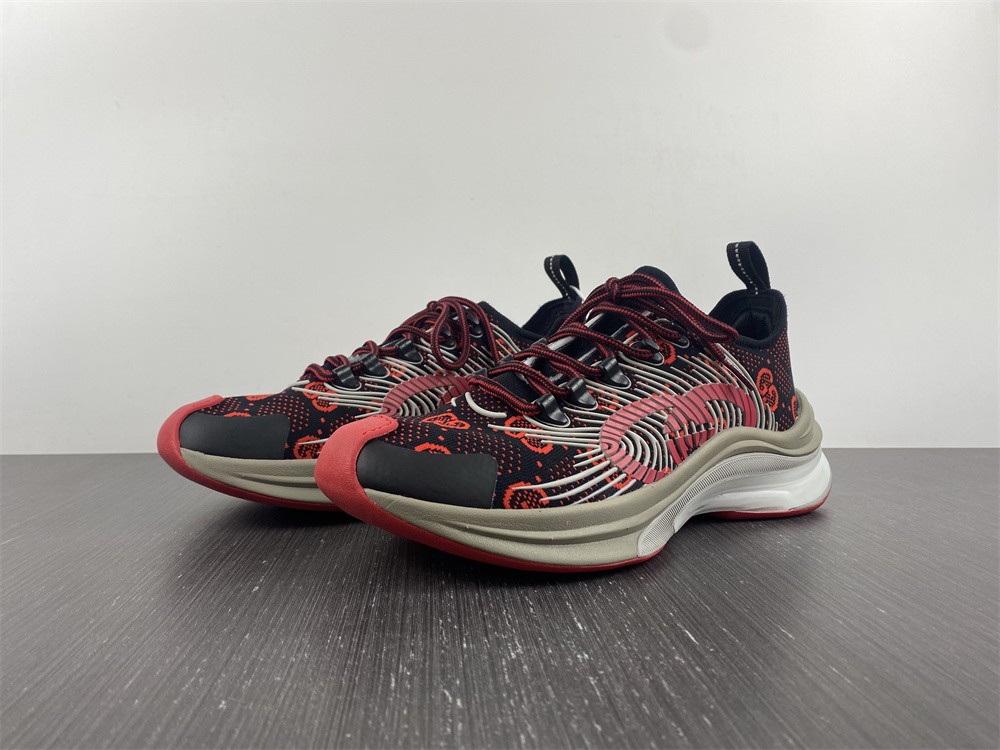 GUCCI Run Sneaker