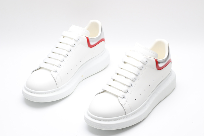 MCQUEEN OVERSIZED SNEAKER