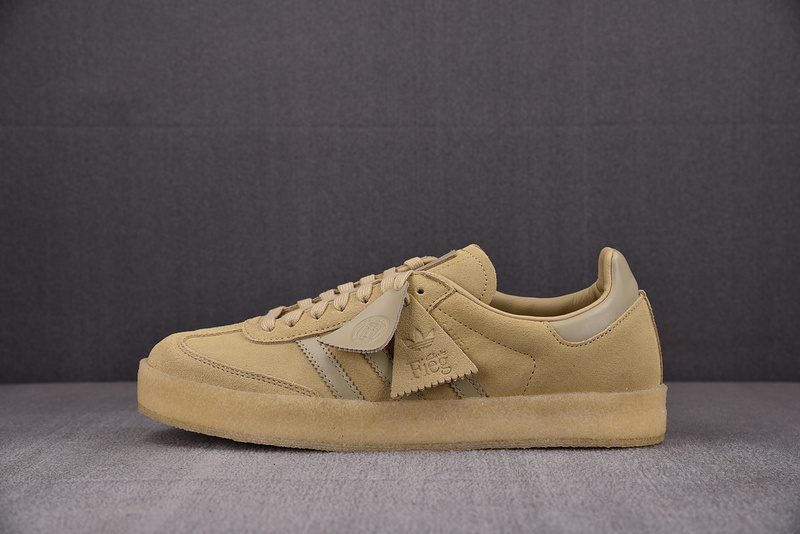 Ronnie Fieg x Clarks x 8th Street Samba 'Savannah' ID7298