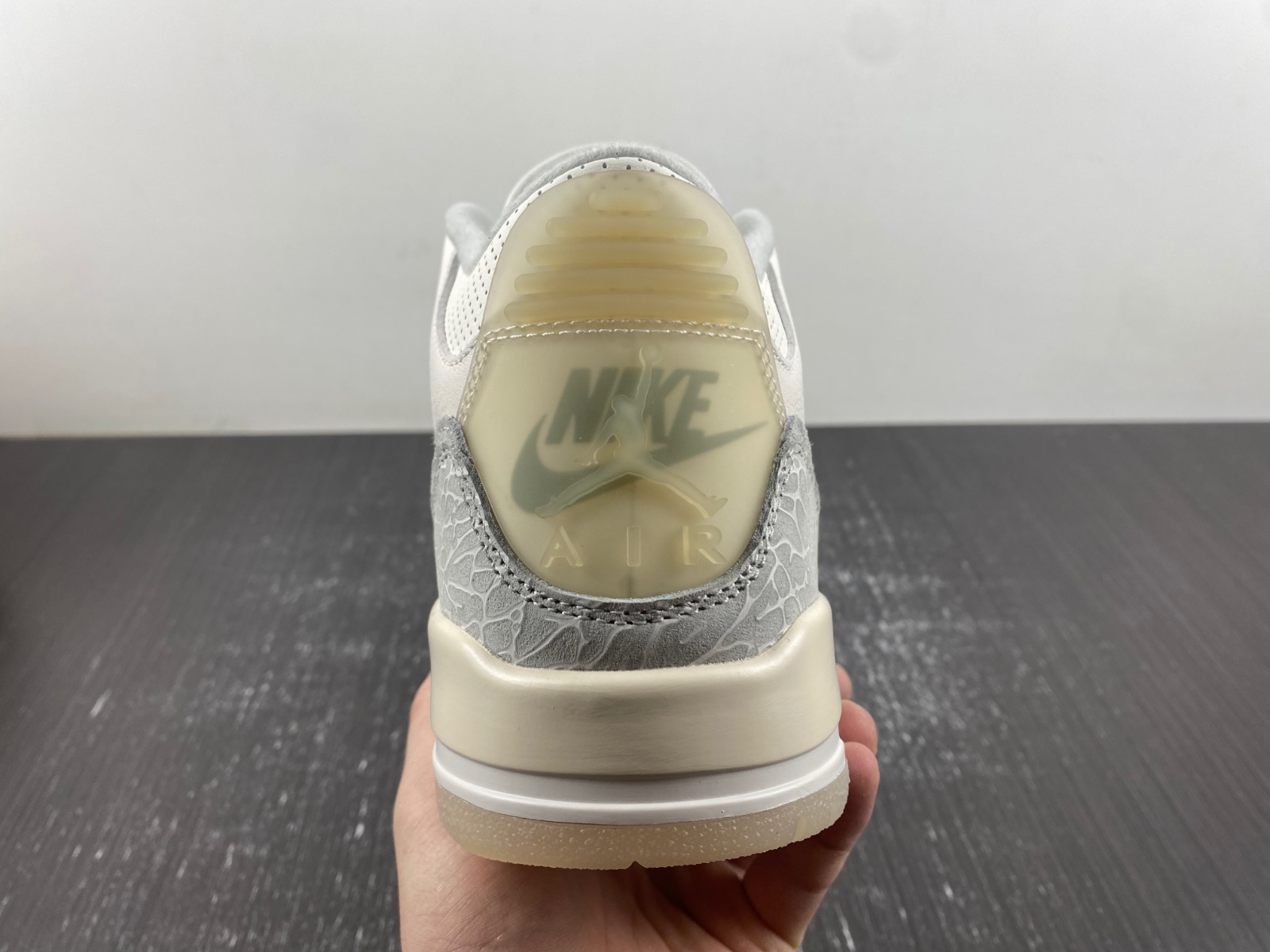 Air Jordan 3 Craft "Ivory" FJ9479-100