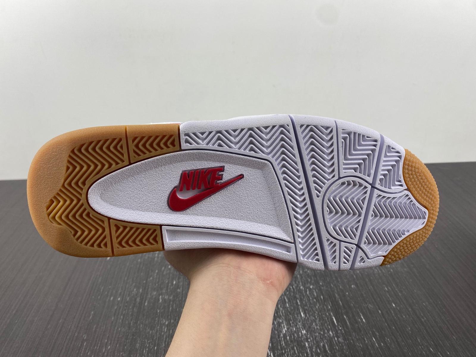 Air Jordan 4 “Orange Oreo” unreleased