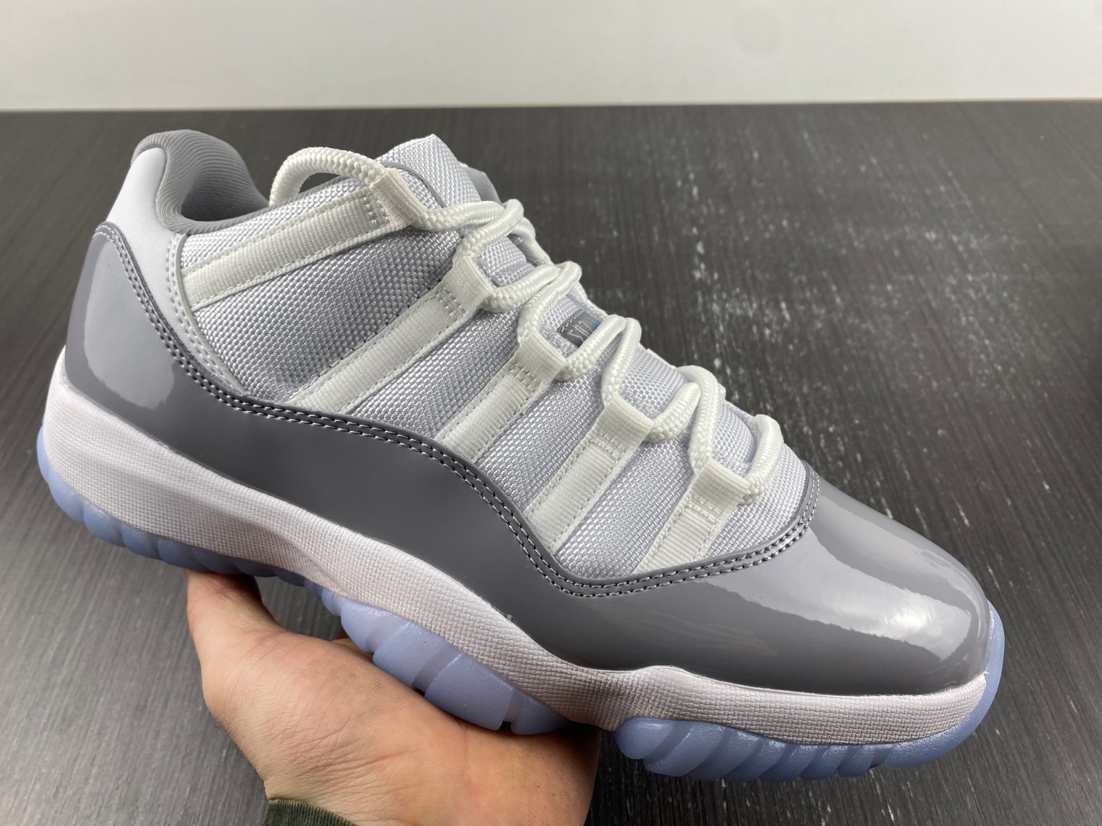 Air Jordan 11 Retro Low 