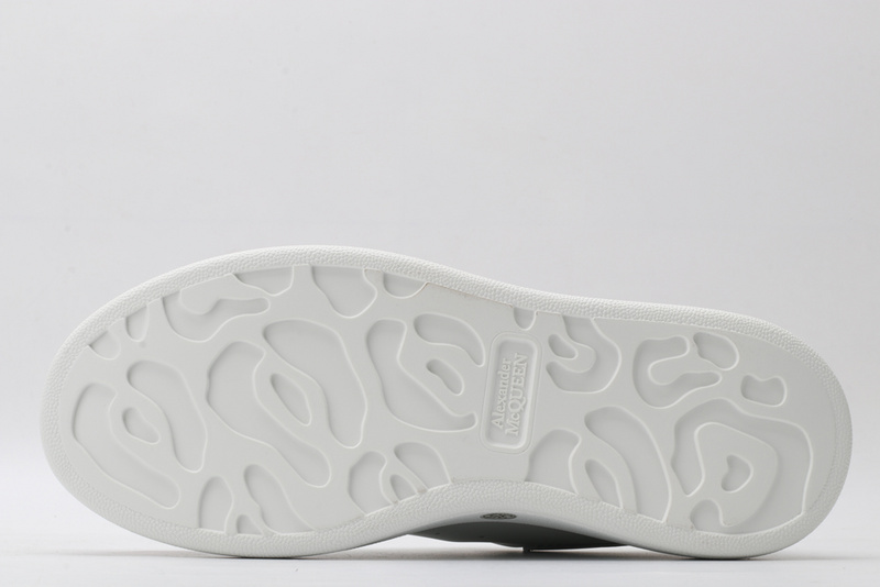 MCQUEEN OVERSIZED SNEAKER