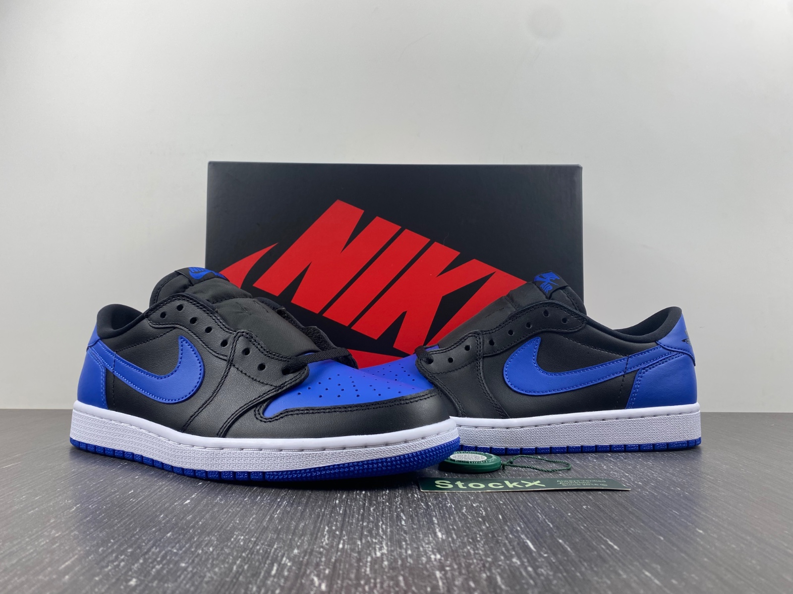 Air Jordan 1 Retro Low OG
