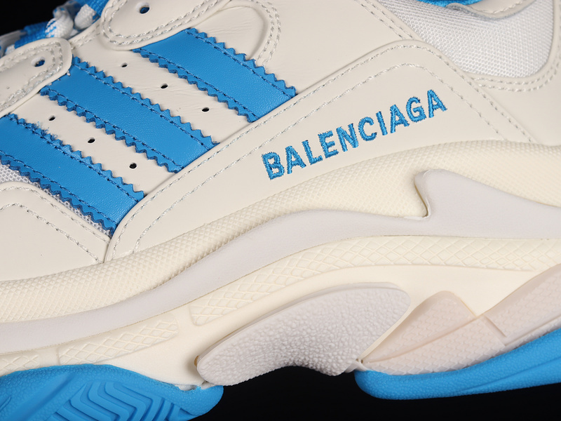 Balenciaga TRIPLE S TRAINER