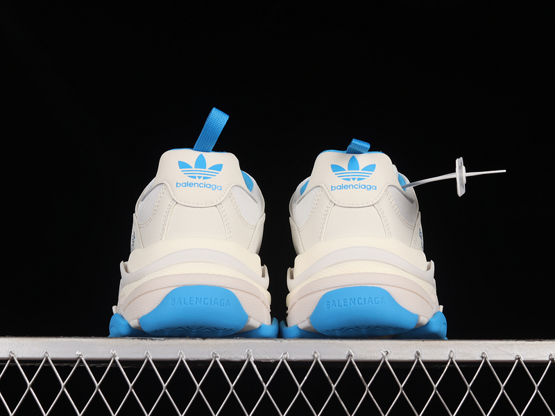 Balenciaga TRIPLE S TRAINER