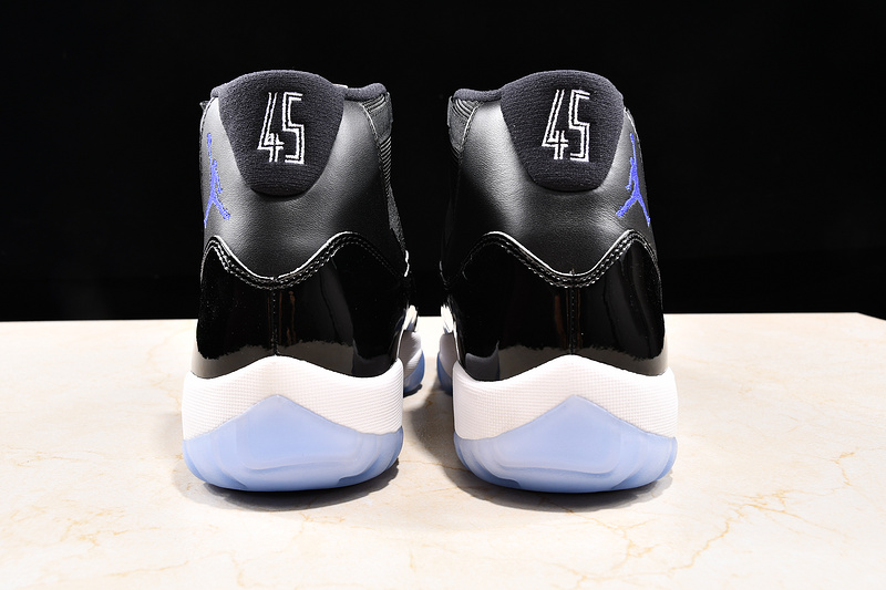 Air Jordan 11 Retro