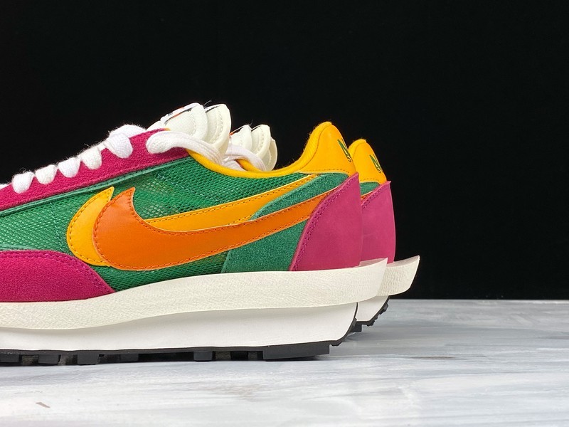 Nike LD Waffle sacai Pine Green - BV0073-301