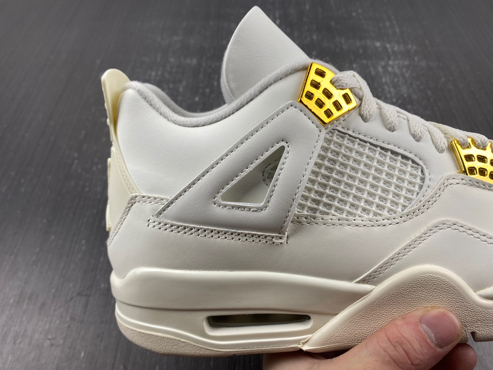 Air Jordan 4 Retro 