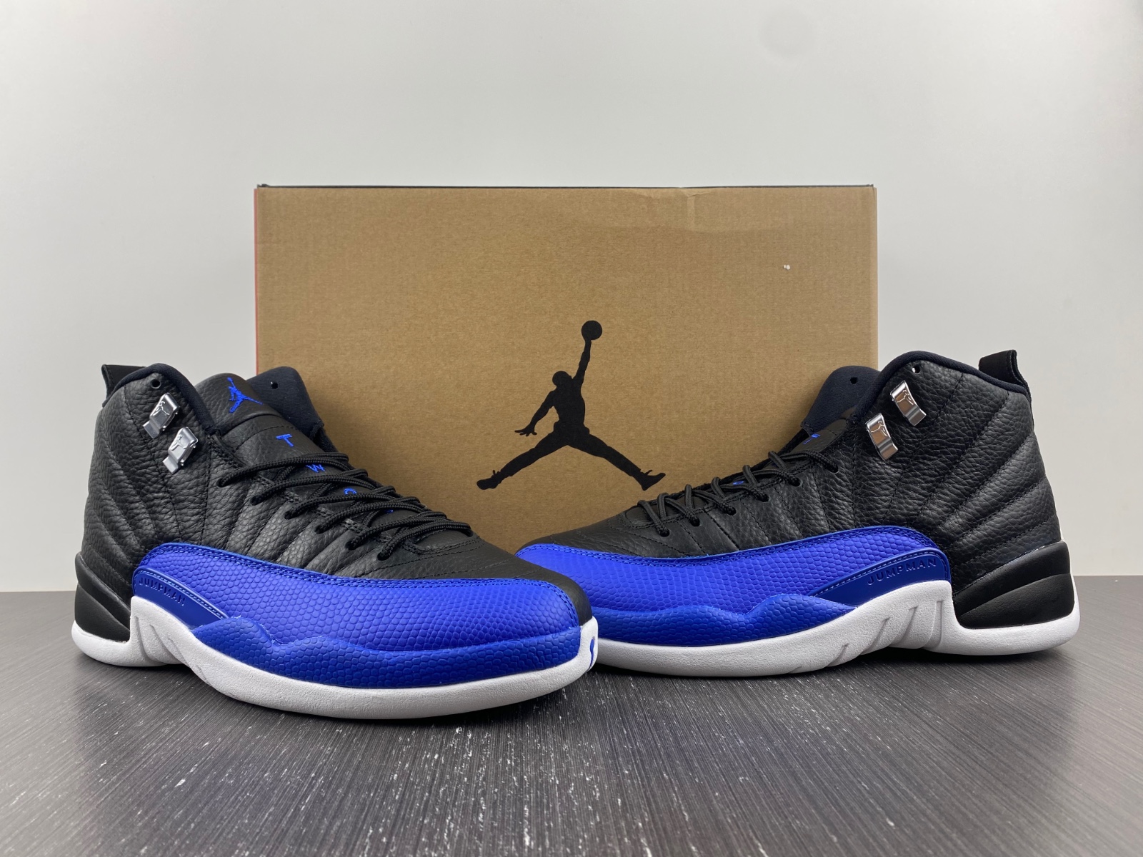 Air Jordan 12 Retro Hyper Royal AO6068-004