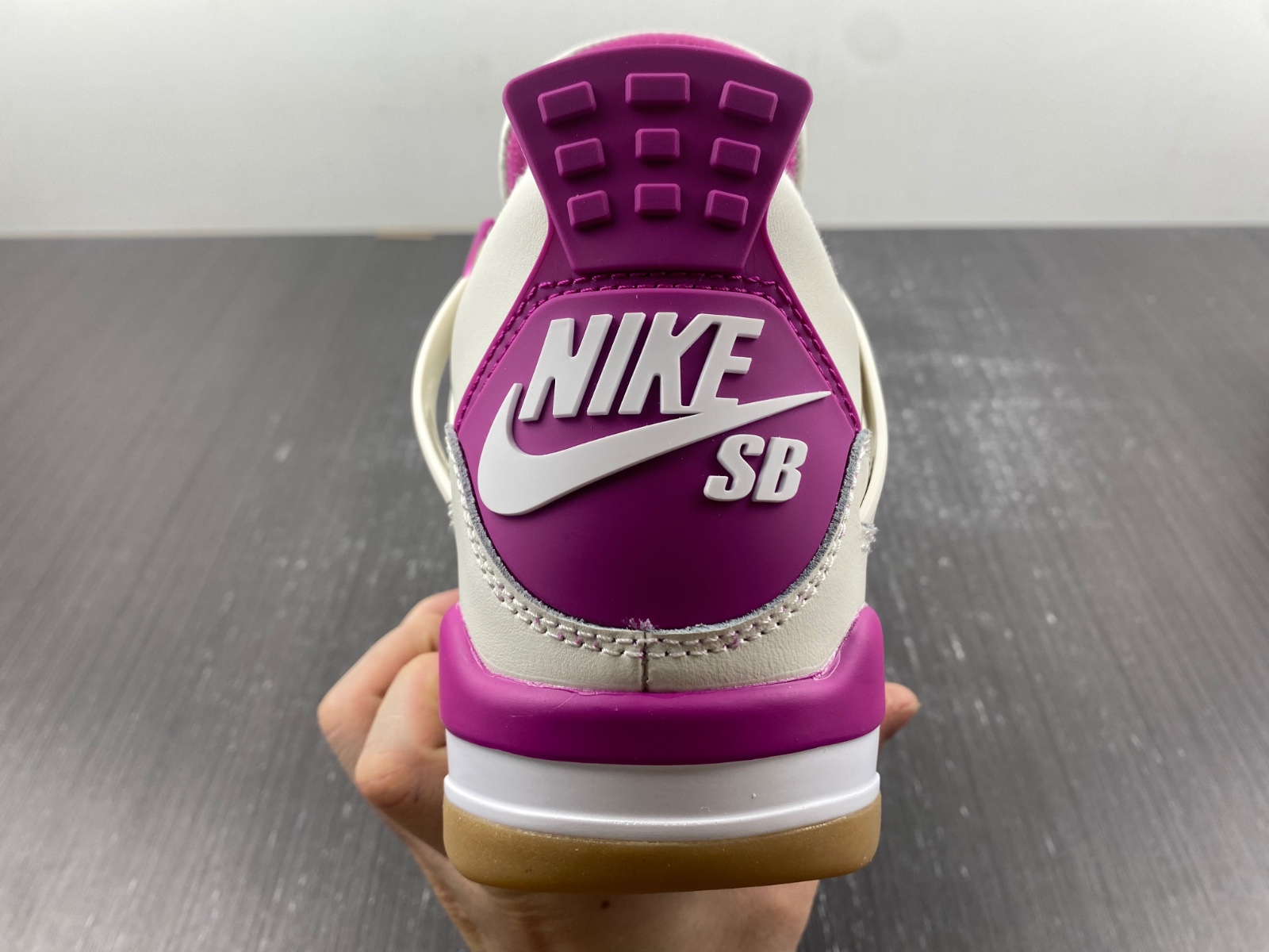 Nike SB x Air Jordan 4 customize