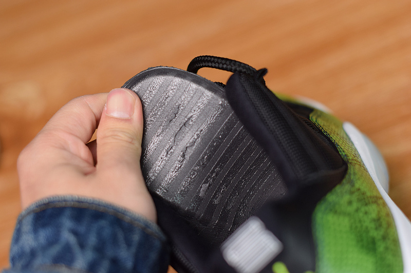 Air Jordan 11 Retro Low 