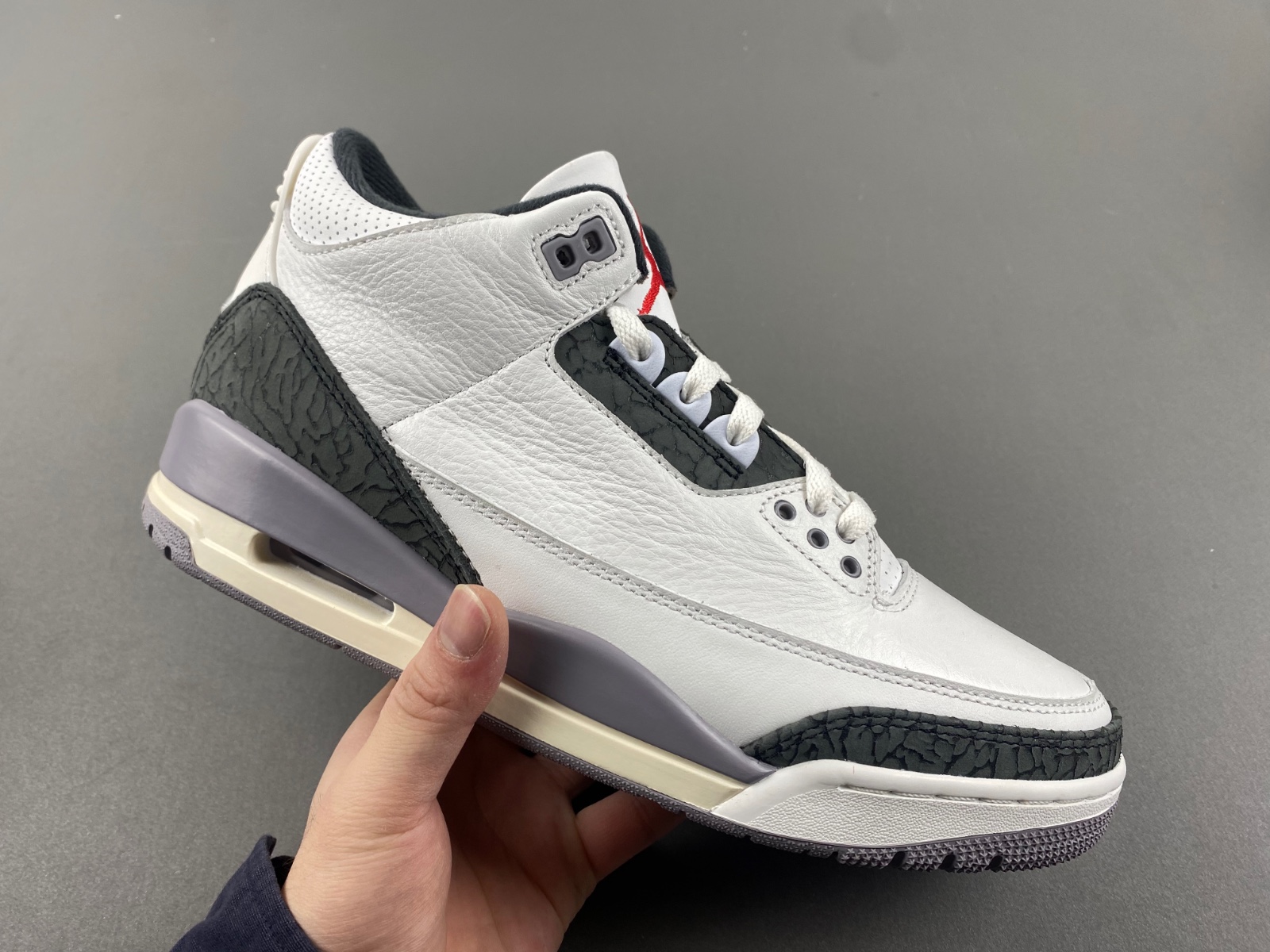 Air Jordan 3 "Cement Grey" CT8532-106