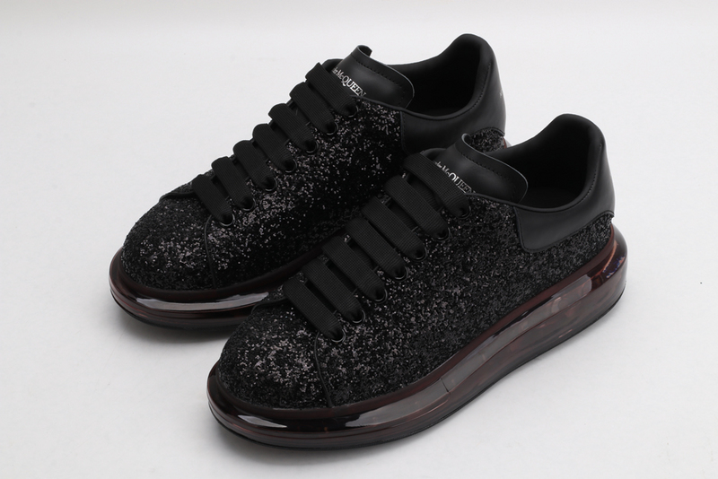 MCQUEEN OVERSIZED SNEAKER