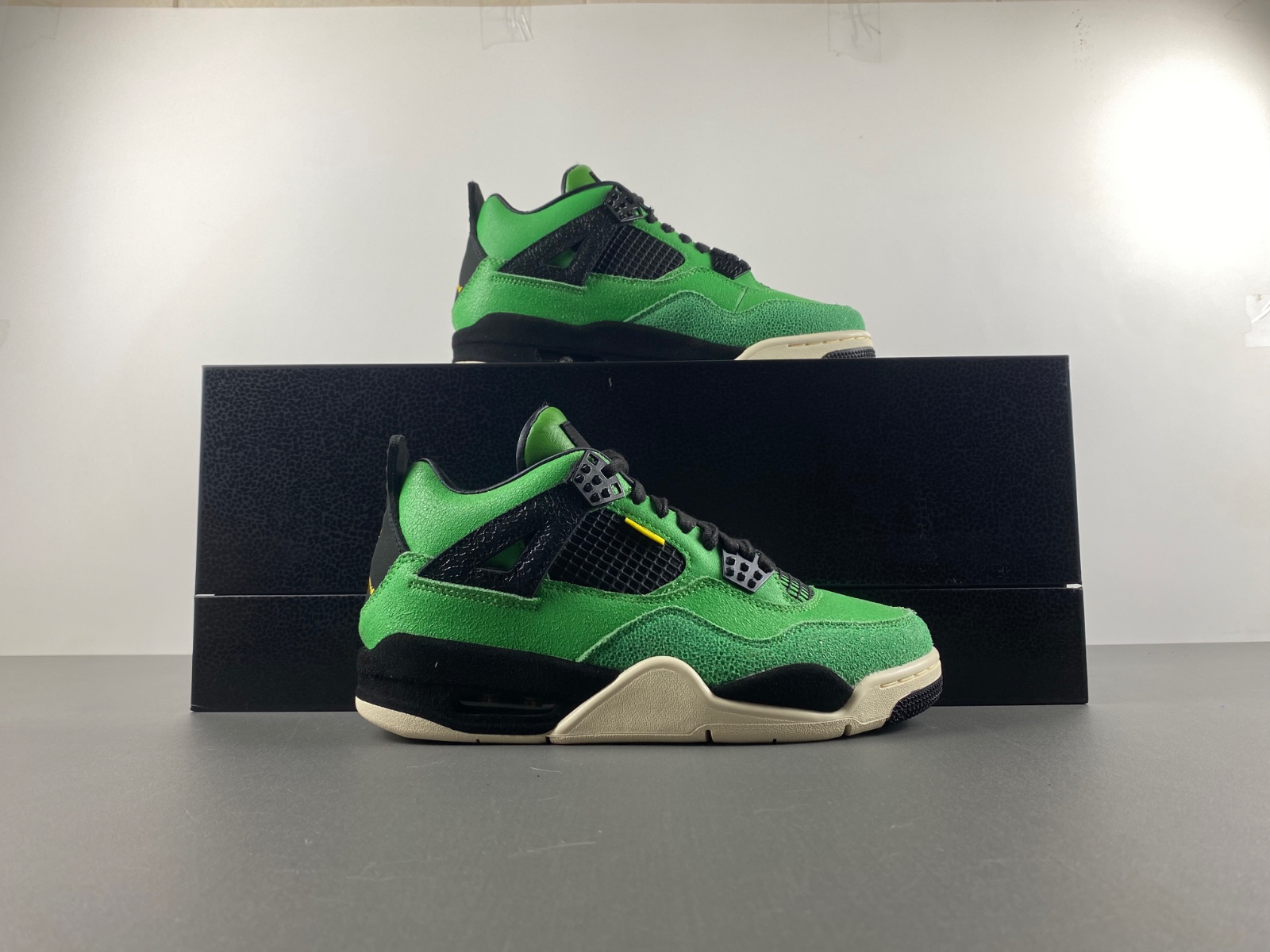 Air Jordan 4 Retro "Manila" Is Limited  AJ4-965234