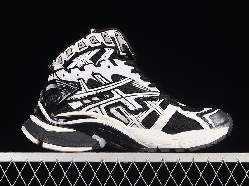 Balenciaga Runner Sneaker