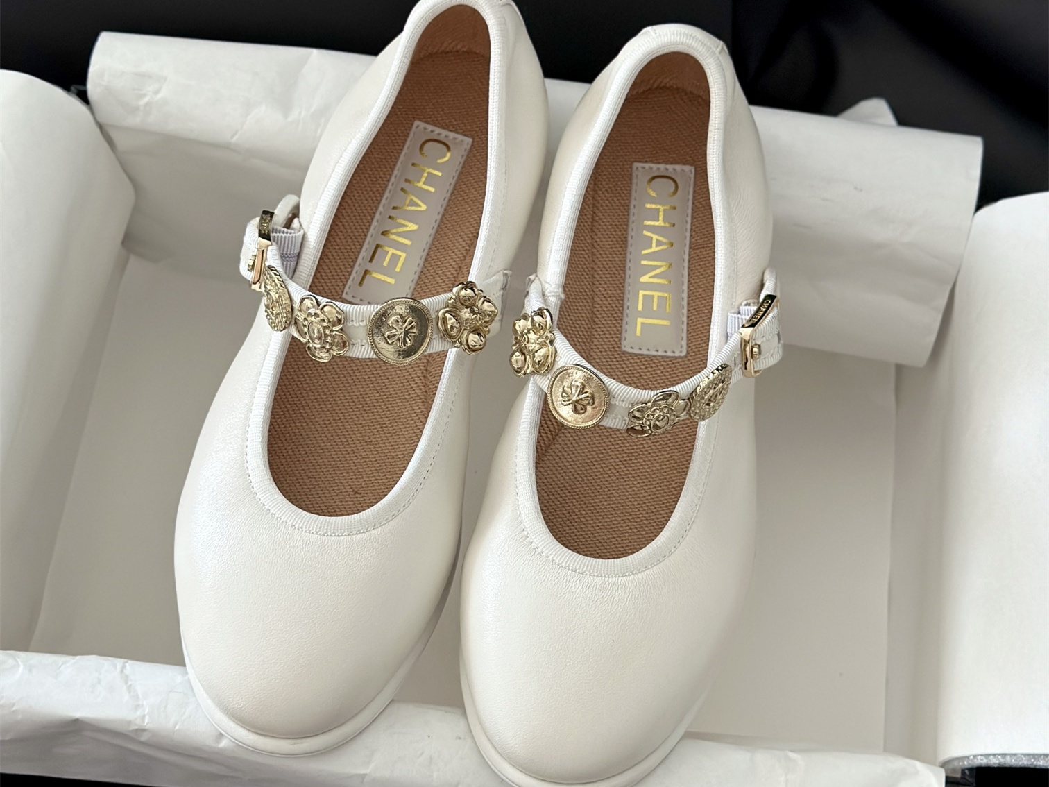Chanel Mary Janes CH-13