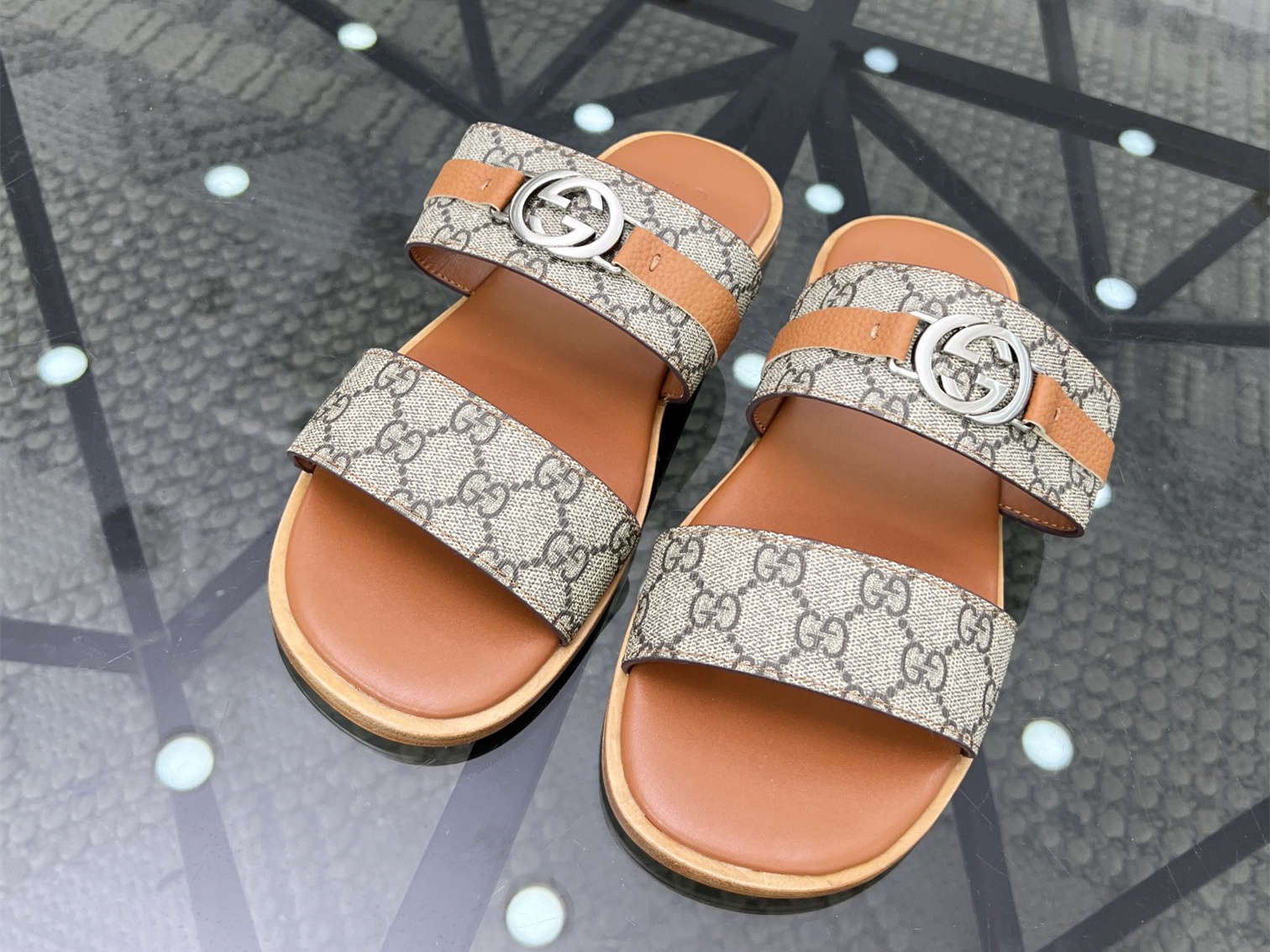 GUCCI SLIDE (EU38-EU46)