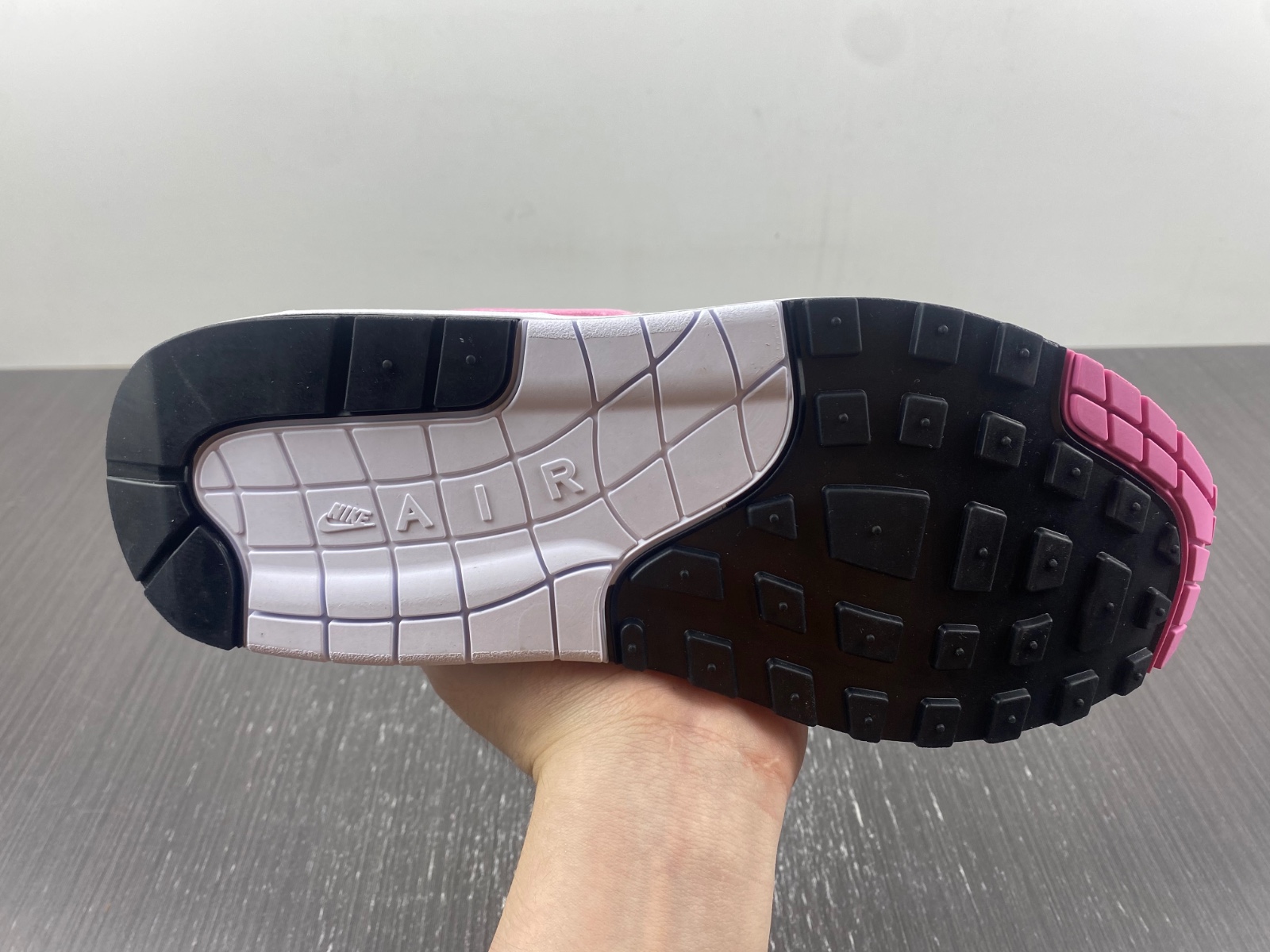 Nike Air Max 1 “Fuchsia Dream” DZ2628-001