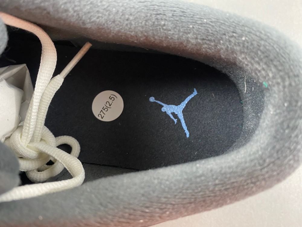 Air Jordan 4 RM FQ7938-002