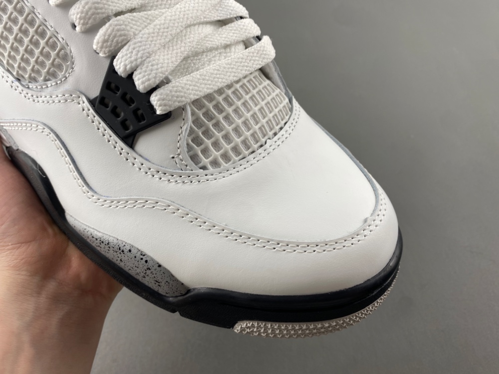 Air Jordan 4 “White Cement”  FV5029-100