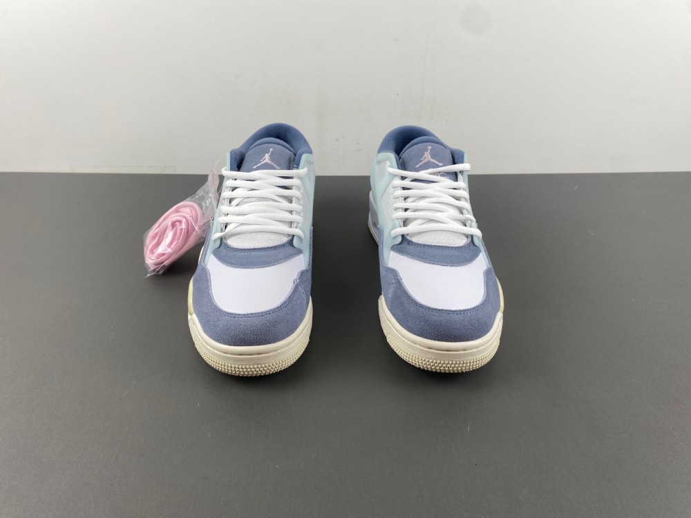 Air Jordan 4 RM “Prism Pink” RM FQ7939-101