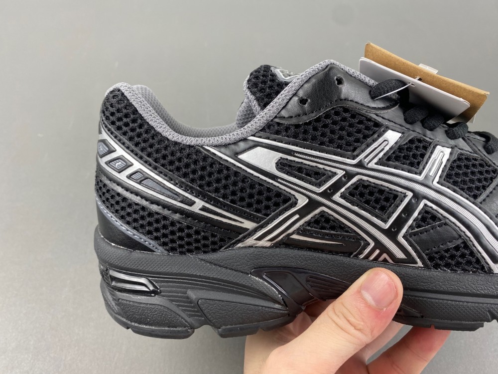 ASICS Gel 1130 “Black Pure Silver”r" 1203A497-100