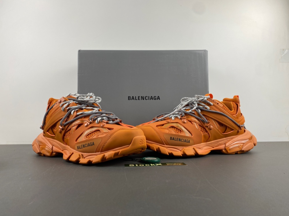 Balenciaga Track Trail Laces3.0  800592 WTRHK 7000