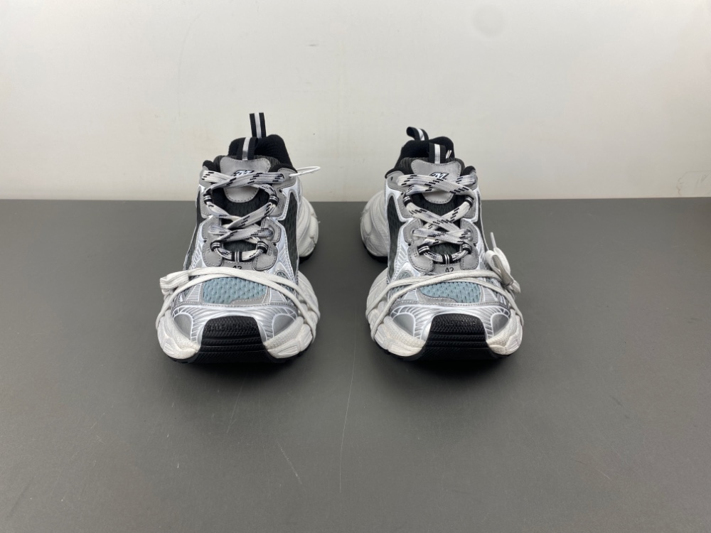 Balenciaga 3XL White Black