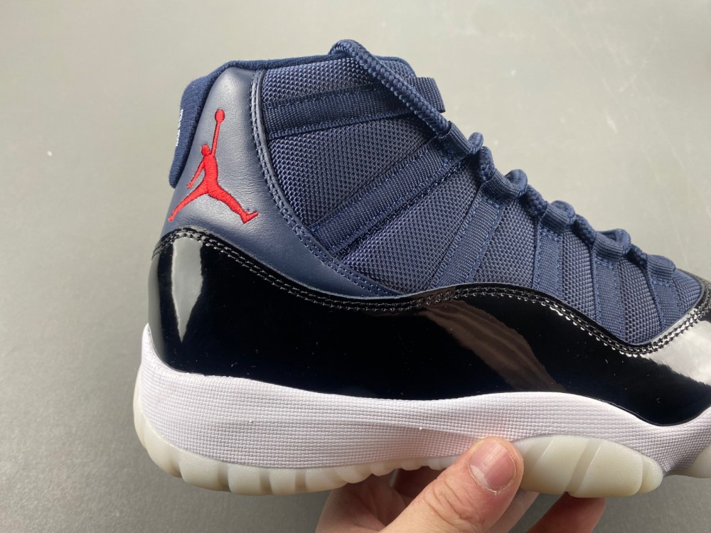 Jordan 11 Retro Midnight Navy  DO3857-441