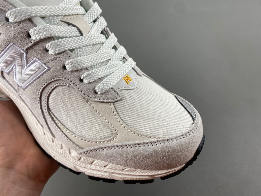 New Balance NB 2002 M2002REC