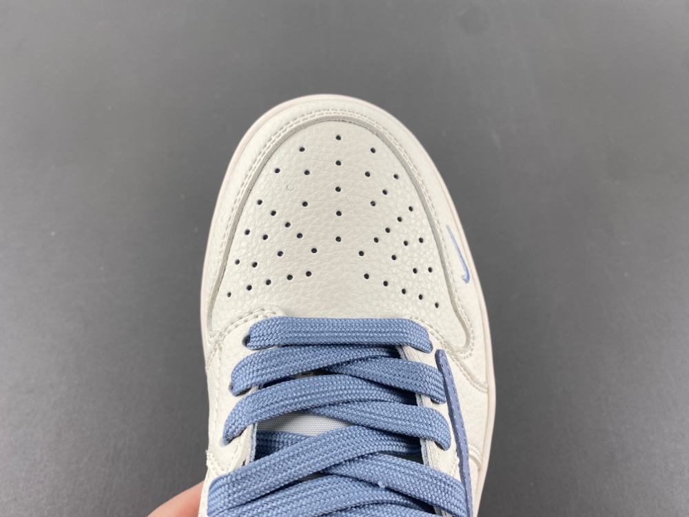 Travis Scott x Air Jordan 1 Low