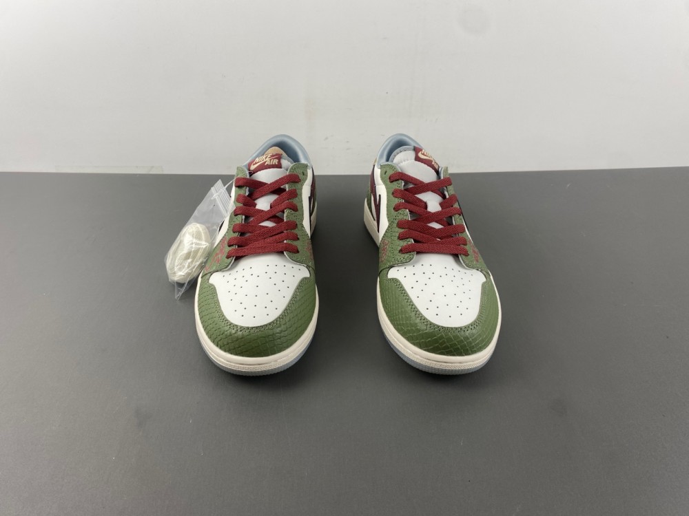 Air Jordan 1 Retro Low OG 