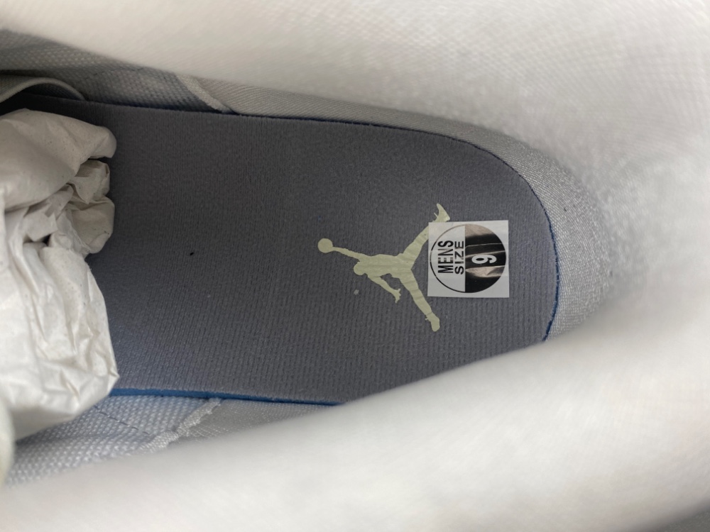 Air Jordan 3 “Sail/Metallic Silver”