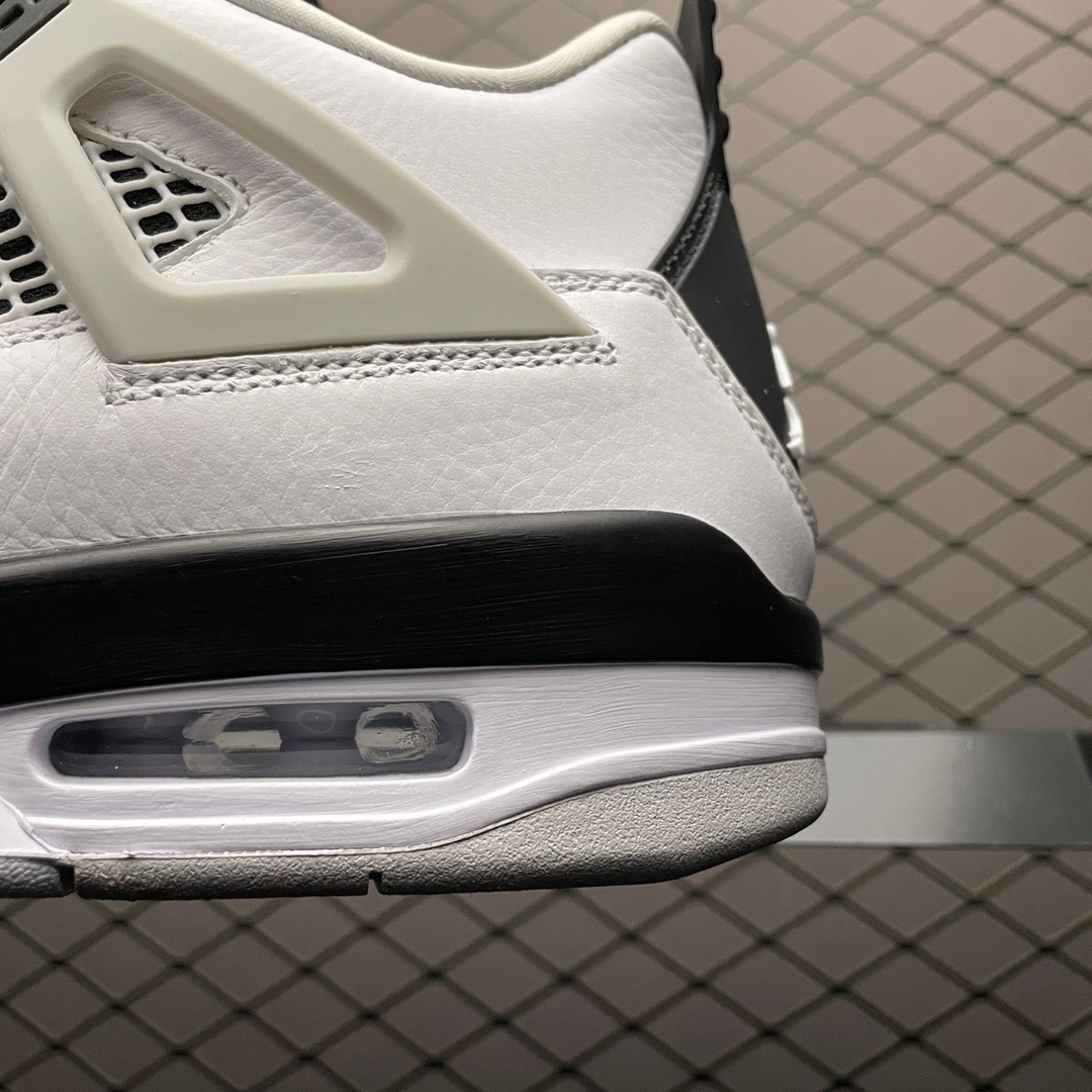 Air Jordan 4 Retro Military Black White/Black