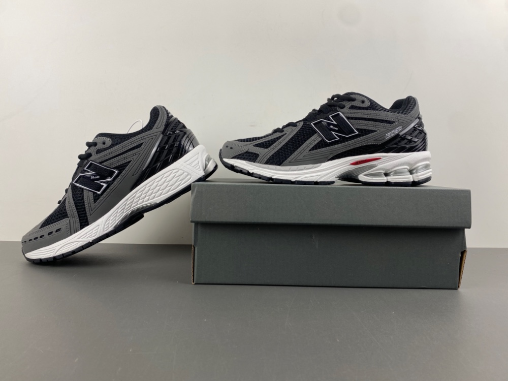 New Balance 1906A  U1906RCB